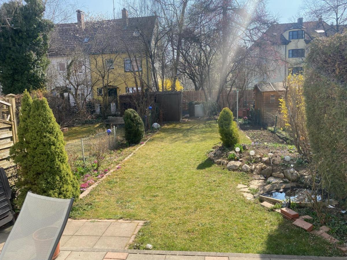 Gemuetliche Privatzimmer Mit Geteiltem Bad, Kueche Und Garten Мюнхен Экстерьер фото